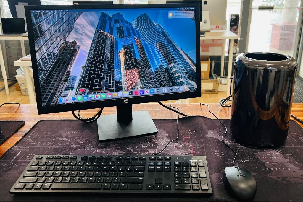 Apple Mac PRO 3Ghz 8 CORE 32GB RAM 500GB SSD OS Monterey...