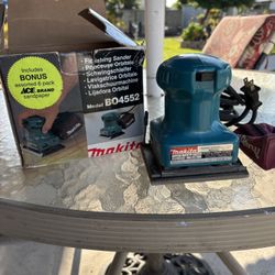 Makita.  Finishing Sander