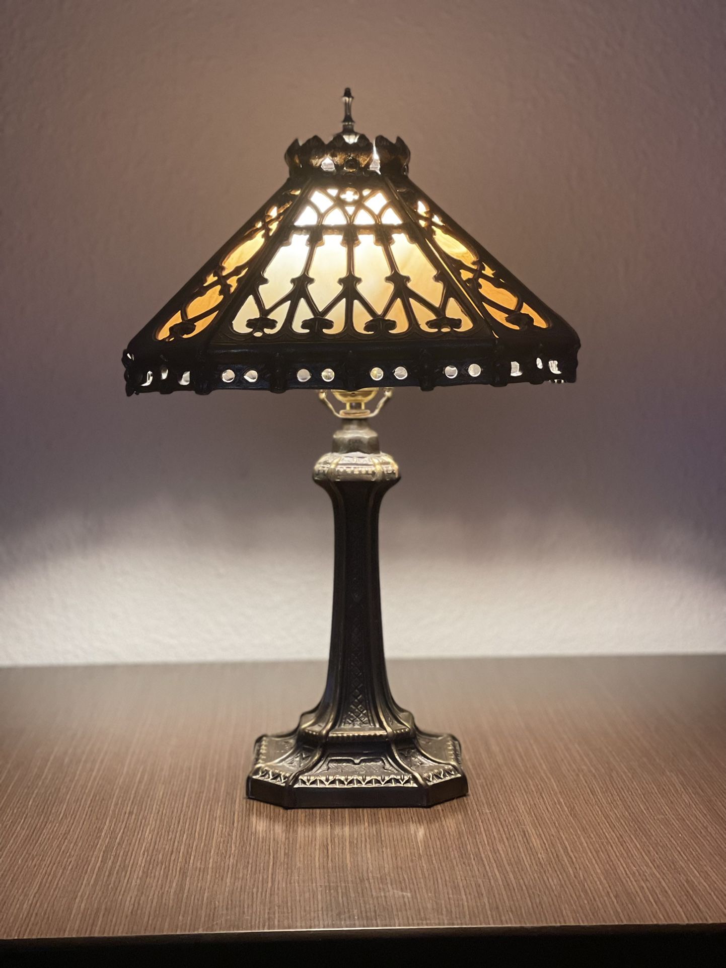 Gothic Victorian Art & Craft Table Lamp