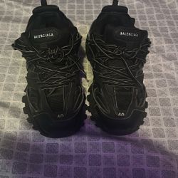 Balenciaga MEN'S TRACK SNEAKER IN BLACK