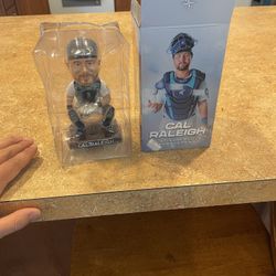 Cal Raleigh Platinum Glove Bobblehead