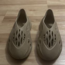 Yeezy Foam Runners Size 9