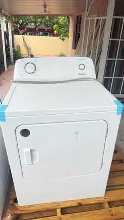 Amana Washer & Electric Dryer Set – Lightly Used