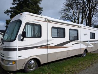 2005 Fleetwood Terra