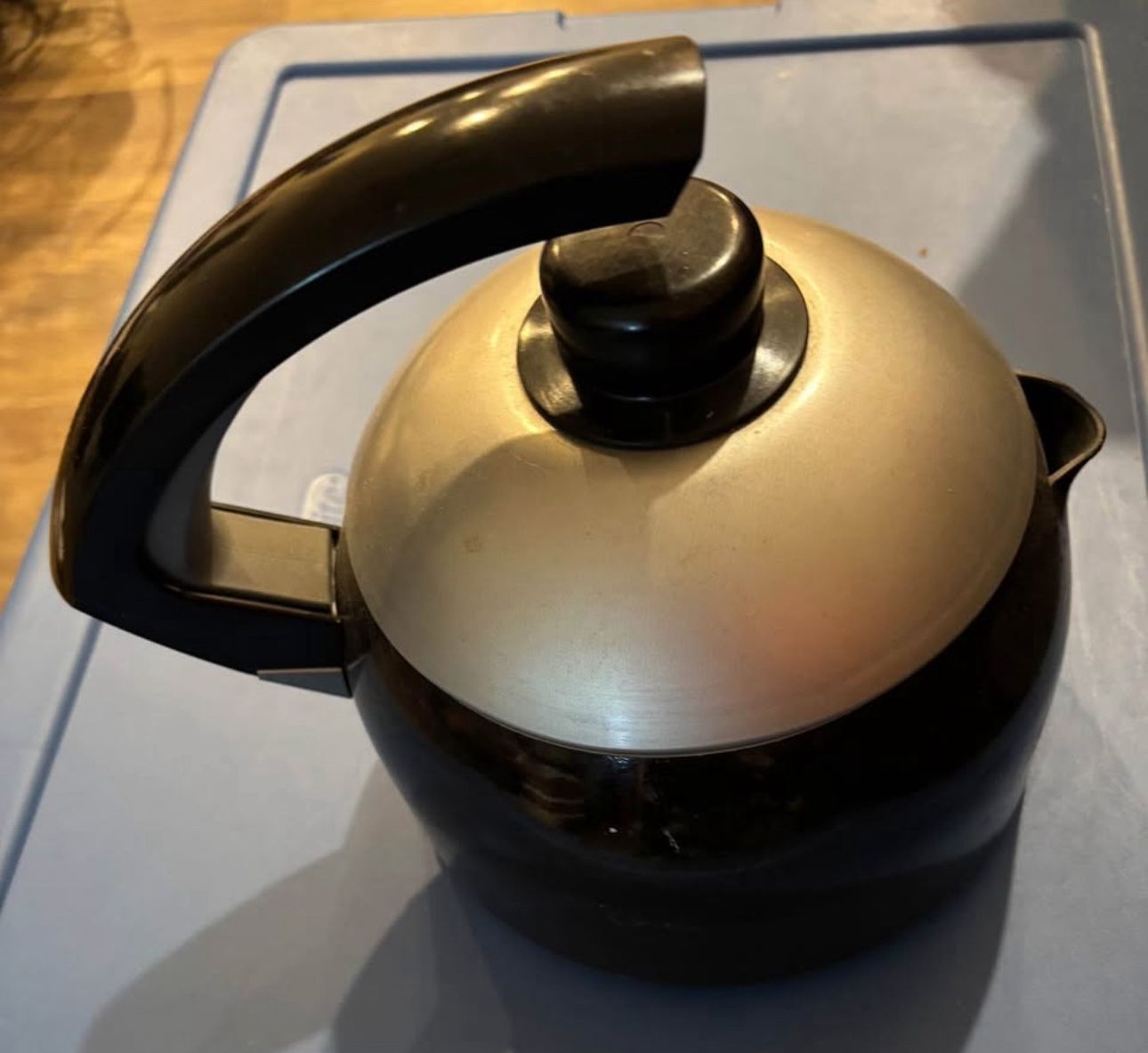 Kettle boiling water pot