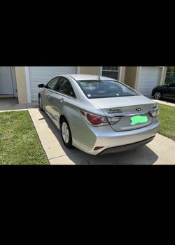 2012 Hyundai Sonata Hybrid