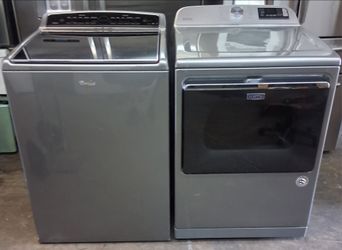 Super Capacity top loading washer and dryer, like new