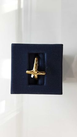 Yellow Gold 18k (.750) 3.3 grams Size 7.5