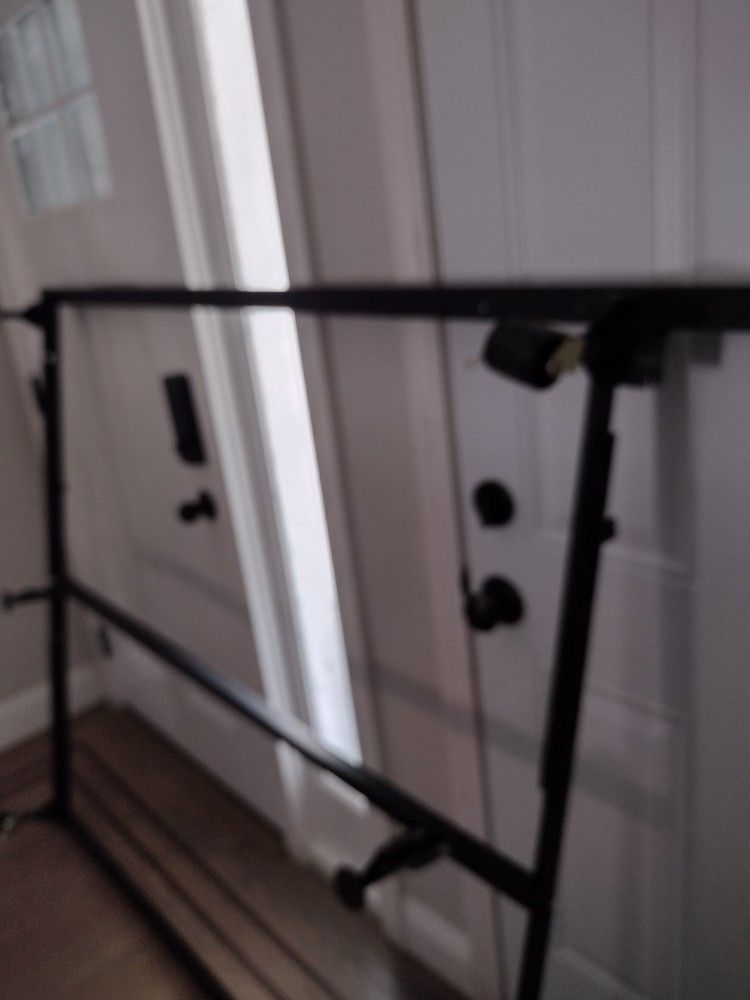 Free Full Size Bed Frame With Base