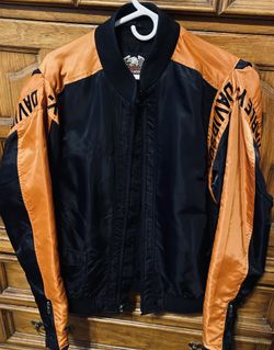 Like Brand New Harley Davidson Apparel