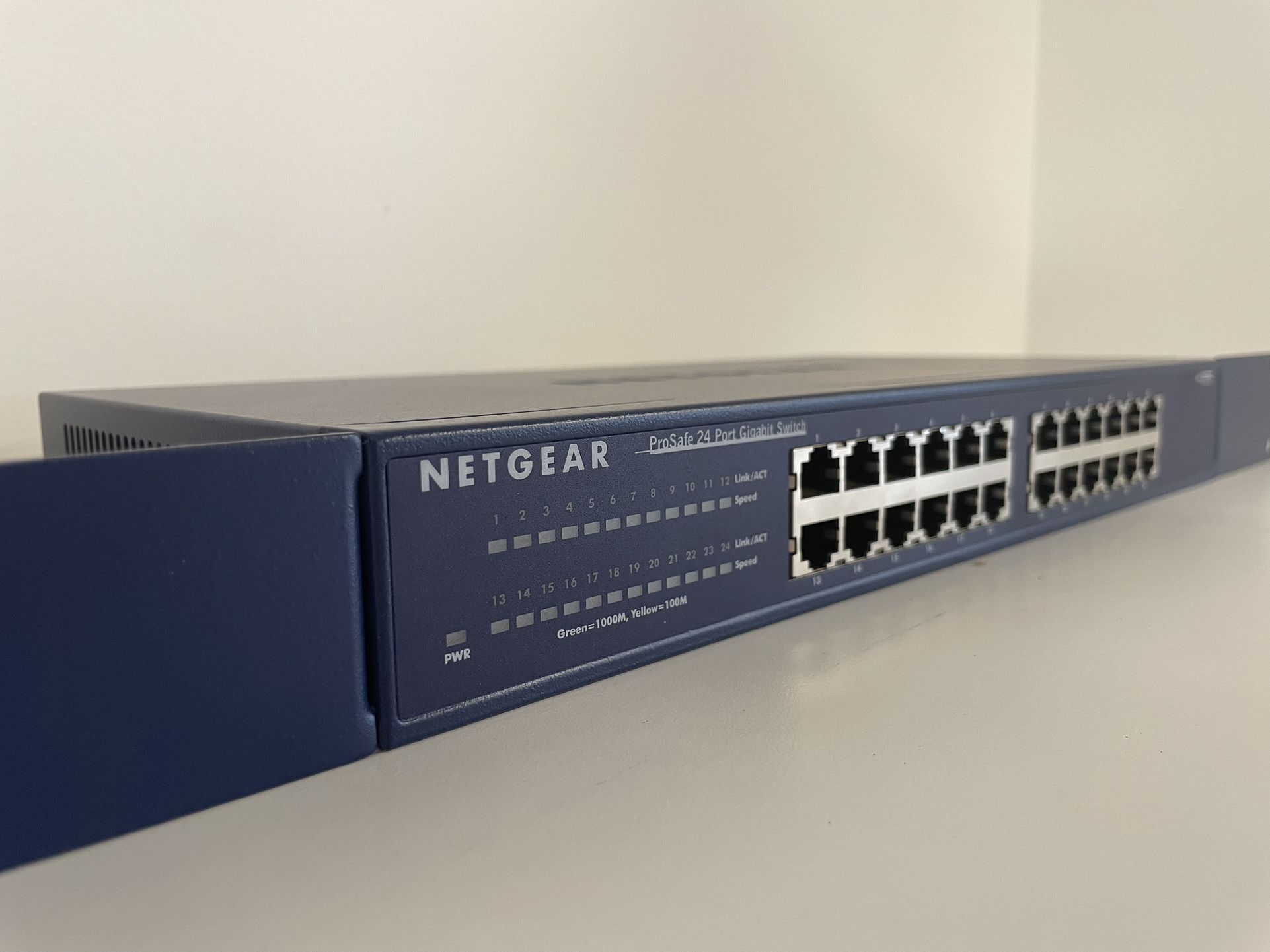 A Lot Of 5 NetGear JGS524 Rack Mountable Gigabit Switch