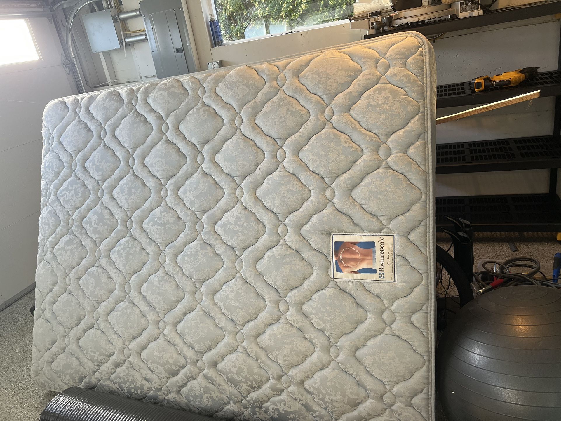 FREE FREE Queen Posturpedic Mattress