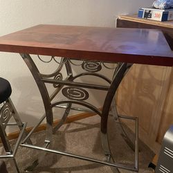 Bar Table And 2 Stools