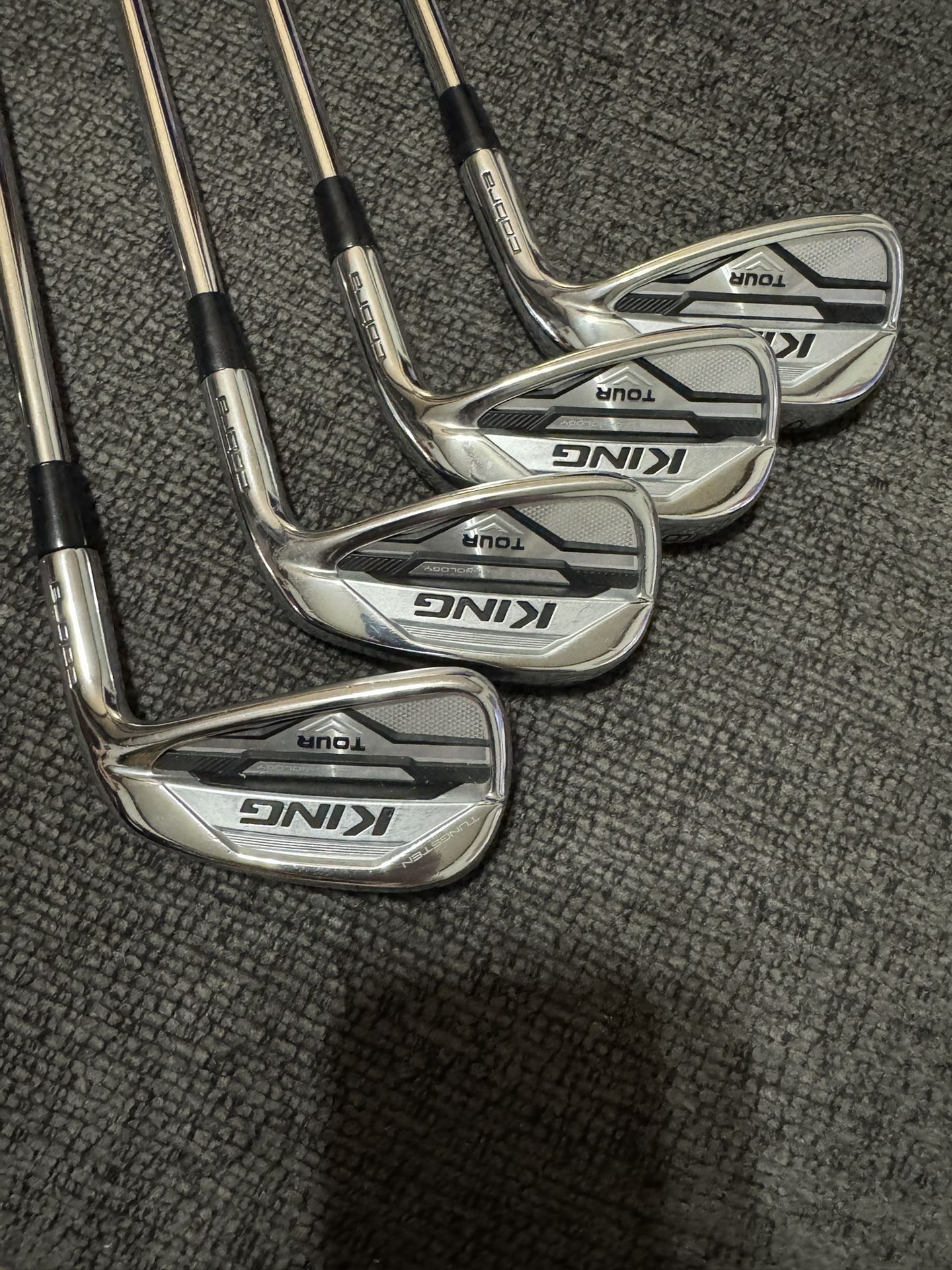 Cobra King Mim Tour 2020 Iron Set 4-PW Stiff Dynamic Gold S400