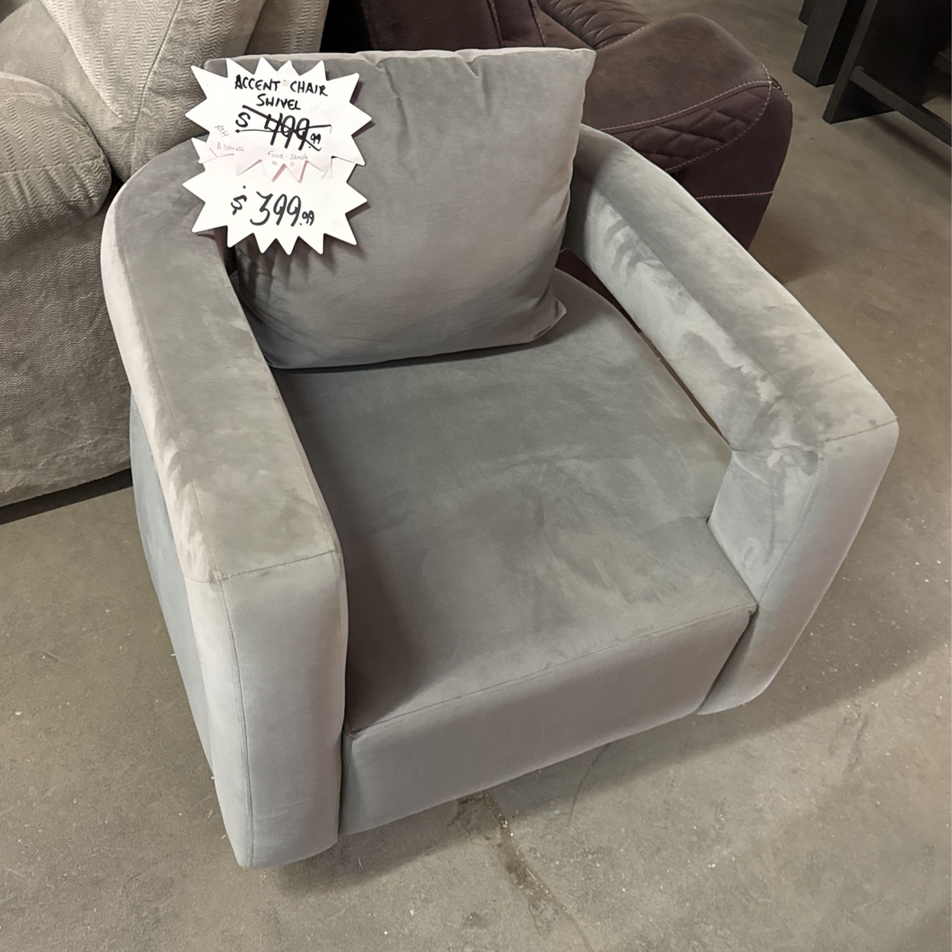 Swivel Accent Chair 