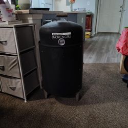 Grill & Smoker