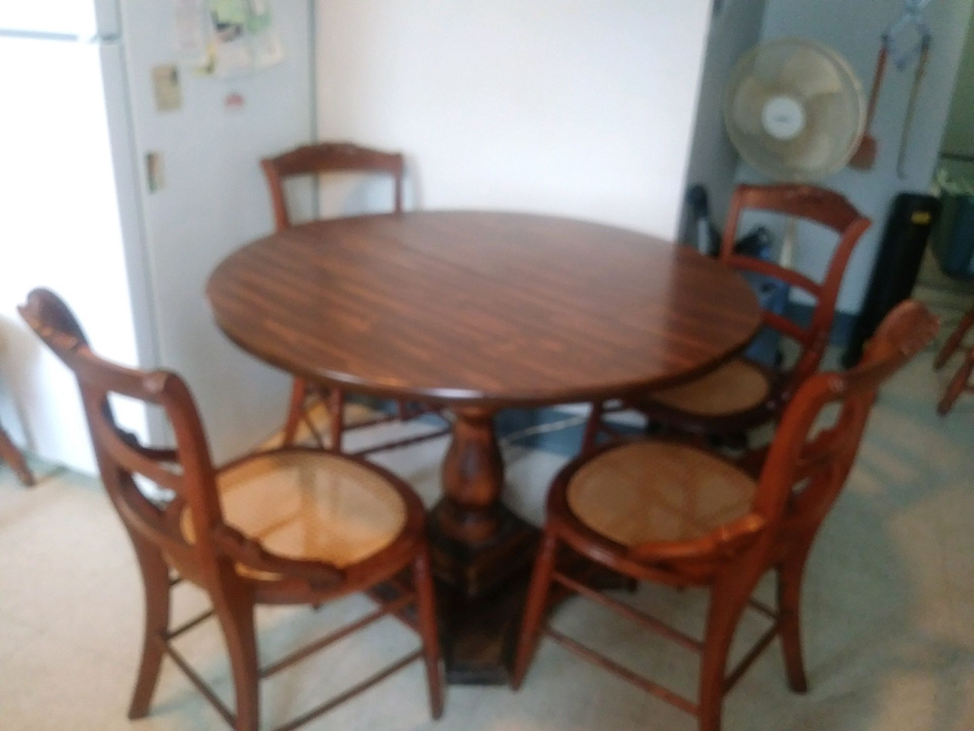 Dining table w/ chair
