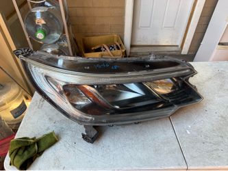 Honda Crv Right Headlight Oem