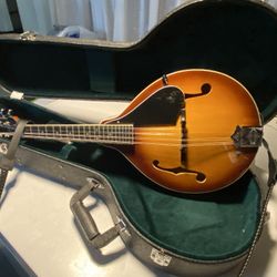 Washburn Mandolin 