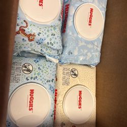 Huggies  natural care 448 wipes