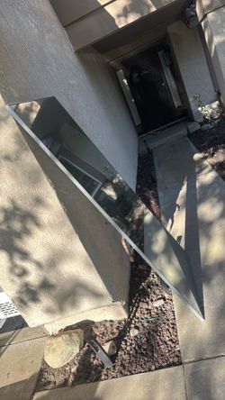 large mirror Need gone ☺️