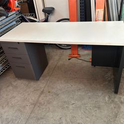 Office Desk With File Cabinet 