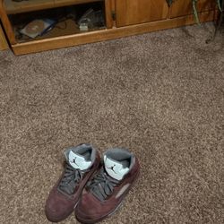 Retro Air Jordan 5 Size (size 10.5)