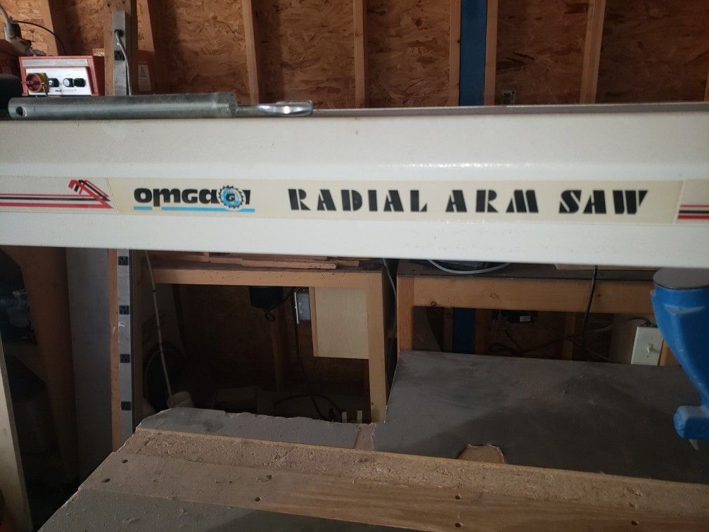 Radial Arm Saw