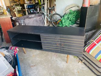 Buffet or tv stand 63x25x16 cute modern