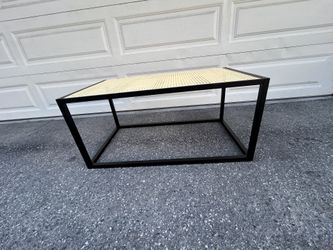 Coffee table /patio brand new in box W39.5  D21.75 H18”