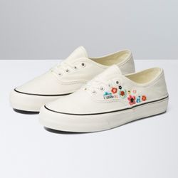 Vans Authentic VR3 “Groovy Floral Marshmallow W8