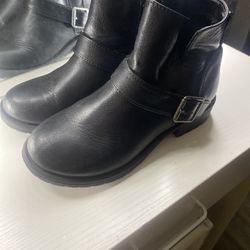 Girls Boots. Size 1