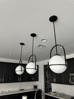 Pendant lights for the Kitchen