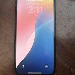 iPhone 11 PRO MAX” iCloud  Locked” Like New