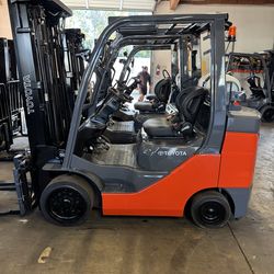 2022 Toyota 50-8FGCU32 Forklift