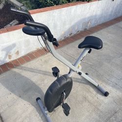 Exercise Bike Electronic Battery Operated Works Fine!!