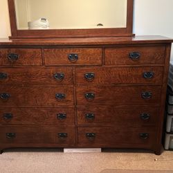Mission Dresser