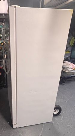 Stand up freezer