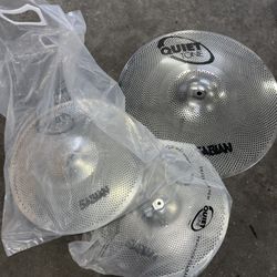 Quiet Tone, Drum Symbols