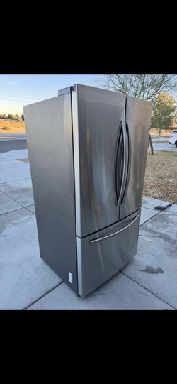 Samsung Fridge/ Keep Your Items Cold 