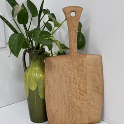 Birdseye Maple Breadboard With Handle 