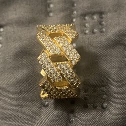 Fake Diamond And Gold Ring
