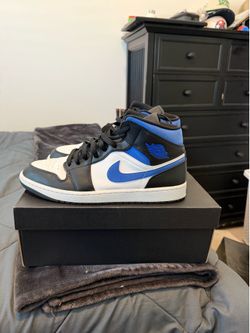 AIR JORDAN 1 MID