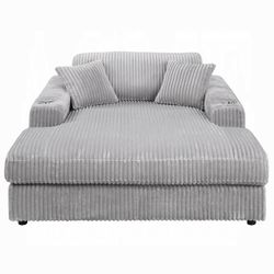 Hilde Chaise w/2 Pillows
