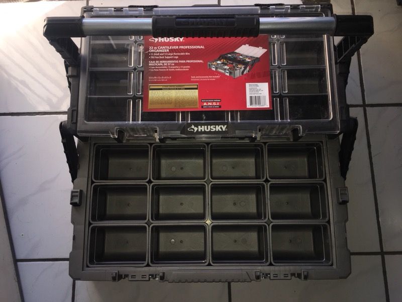 Husky 22 inch cantilever toolbox tool box Storage Ben’s cart
