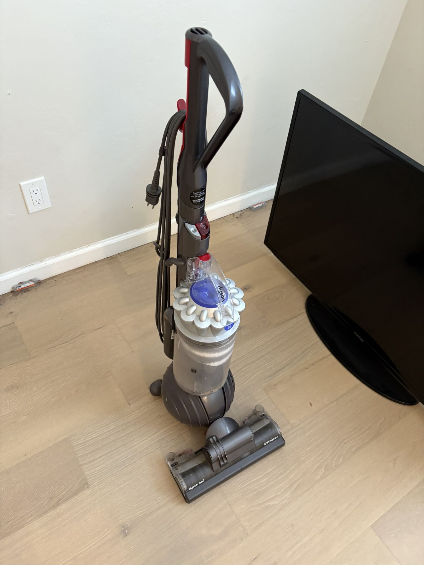 Dyson Vacuum 