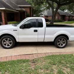 White 2005 Ford F-150   XL 
