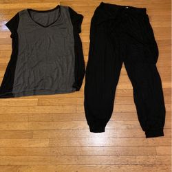 DKNY Women’s Pajamas Size L 