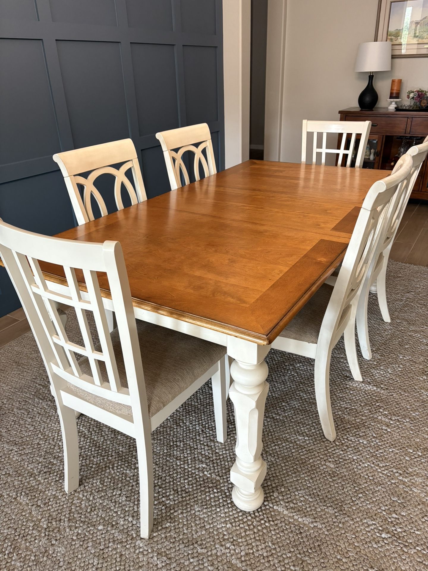Kitchen/ Dining Room Table