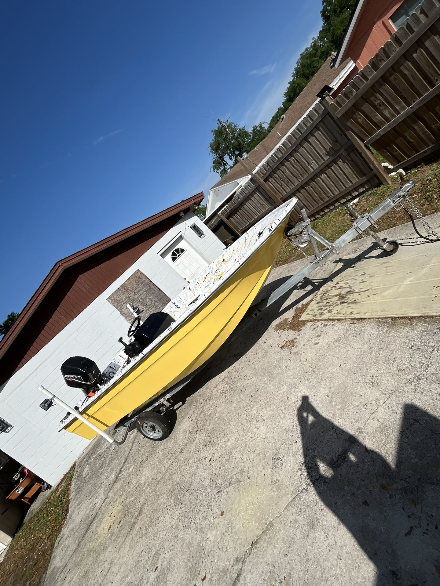 15’ Center Console Bayliner Boat